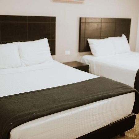 Hotel Capital Frontera Monclova Exterior photo
