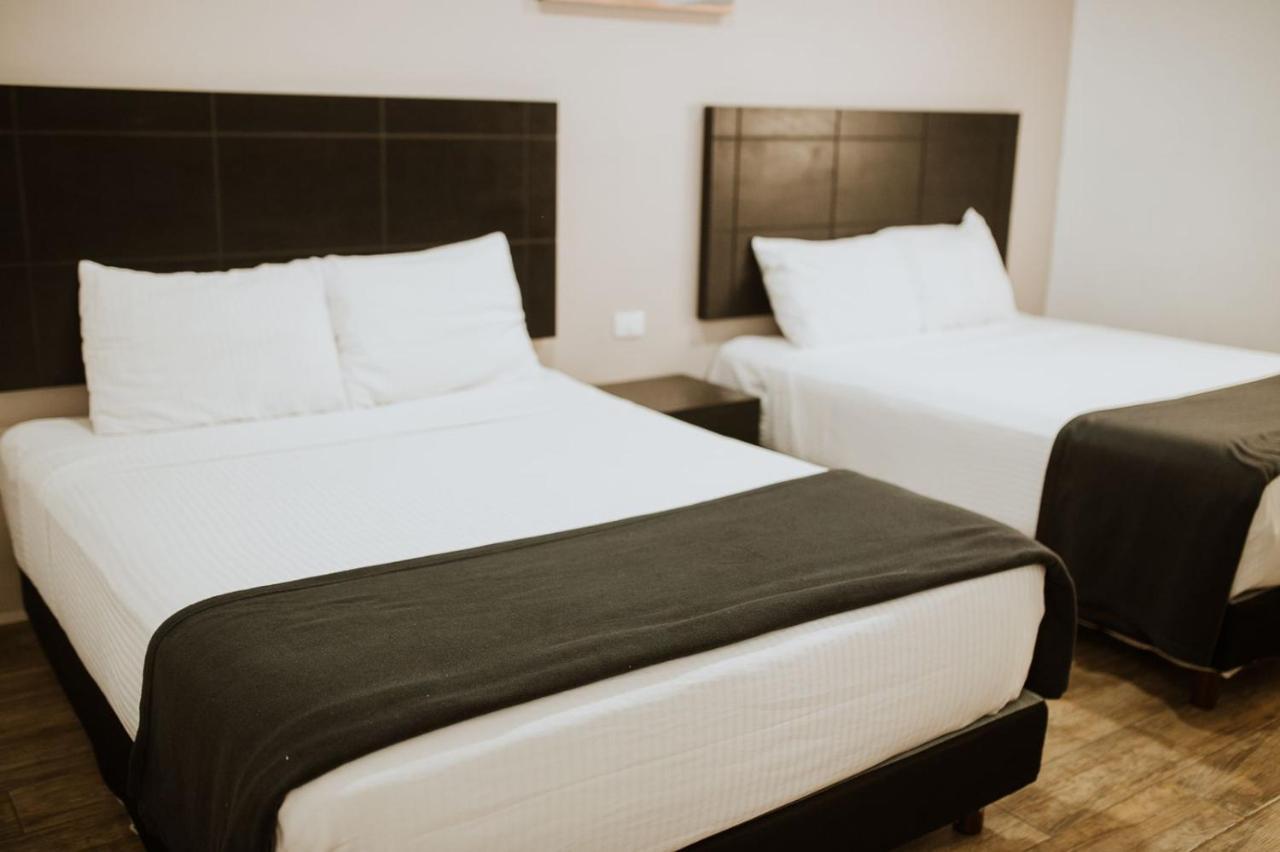 Hotel Capital Frontera Monclova Exterior photo